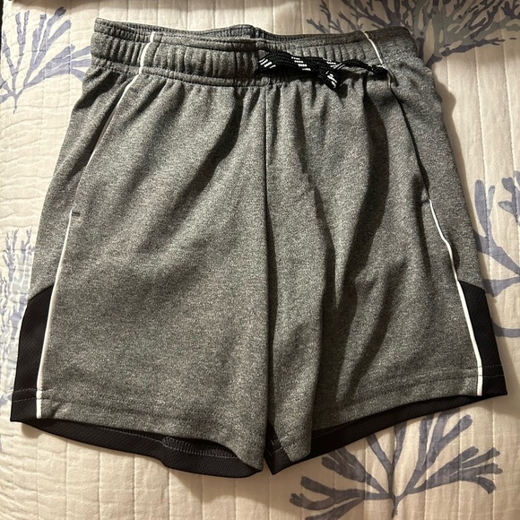 Jumping Beans Boys Shorts Size 4T - Picture 1 of 4